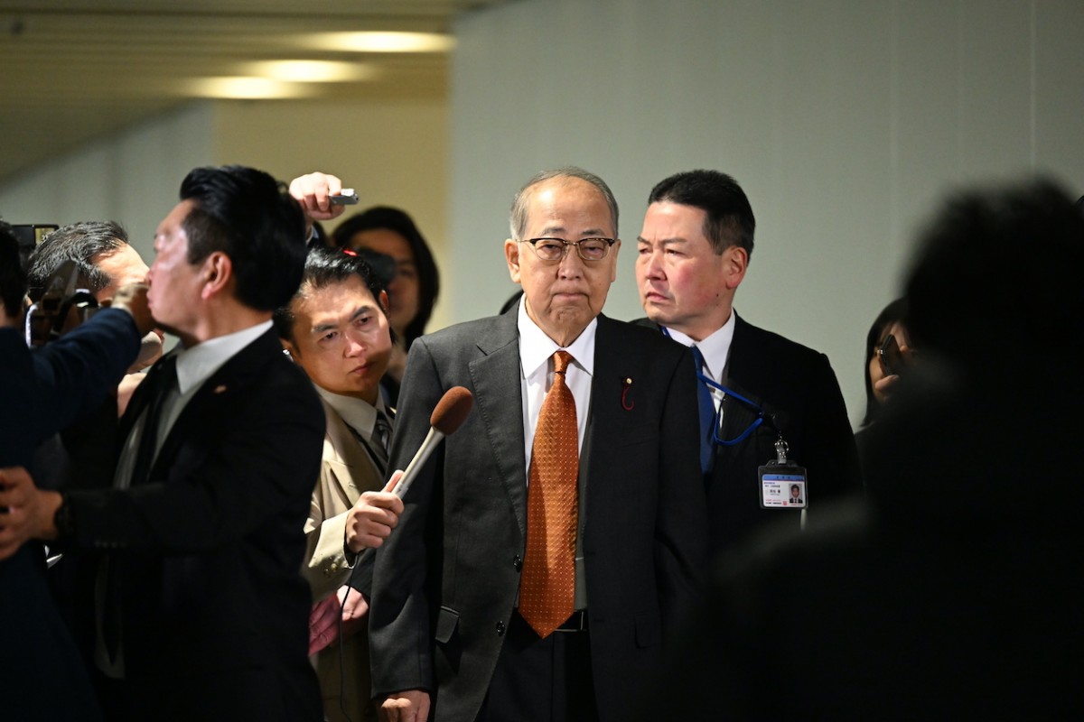 『罠の戦争』“鷲津”草なぎ剛、不気味な微笑みからのまさかの行動にネット騒然「闇堕ちしないで！」