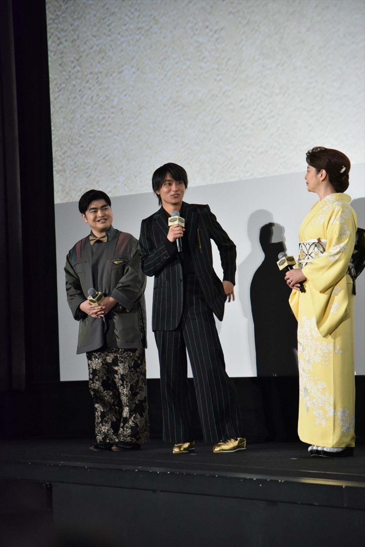 広瀬すず、上田竜也のノリノリのギャルピースに大感激「かわいかったです！」