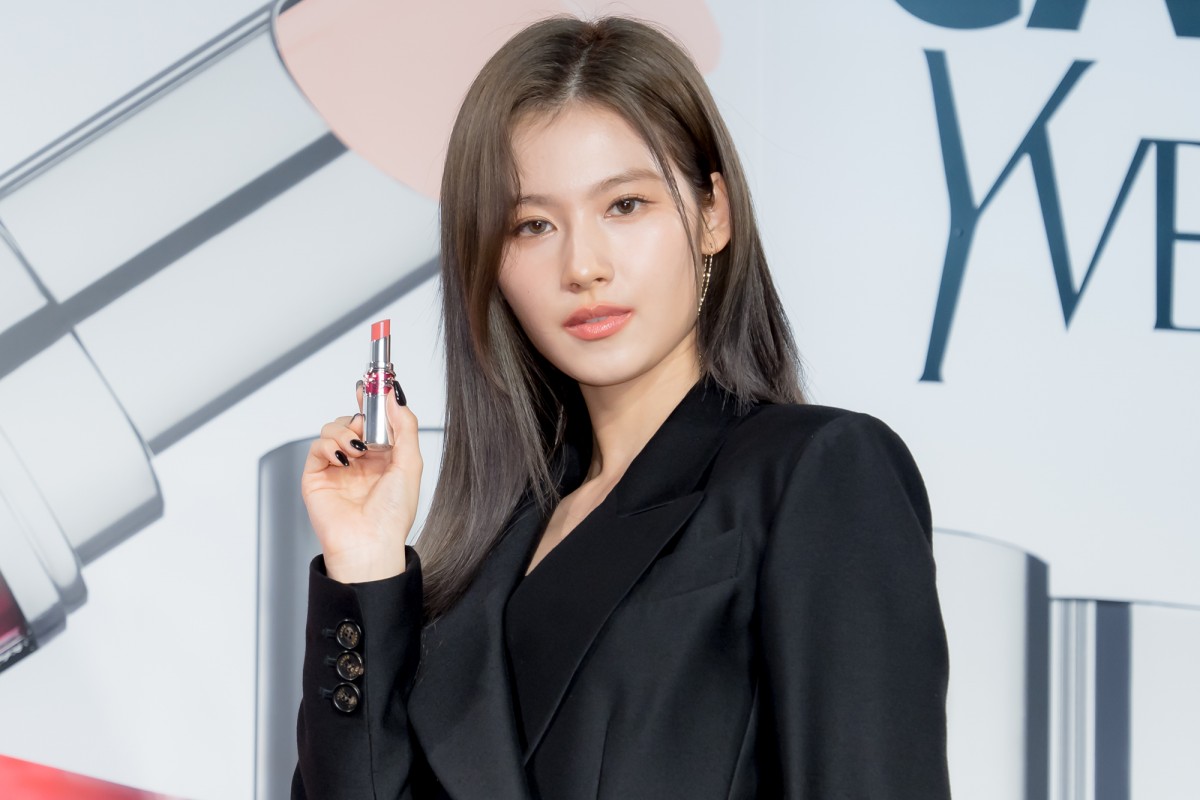 「YSLリップCM公開&ミューズ就任会見」に出席したサナ