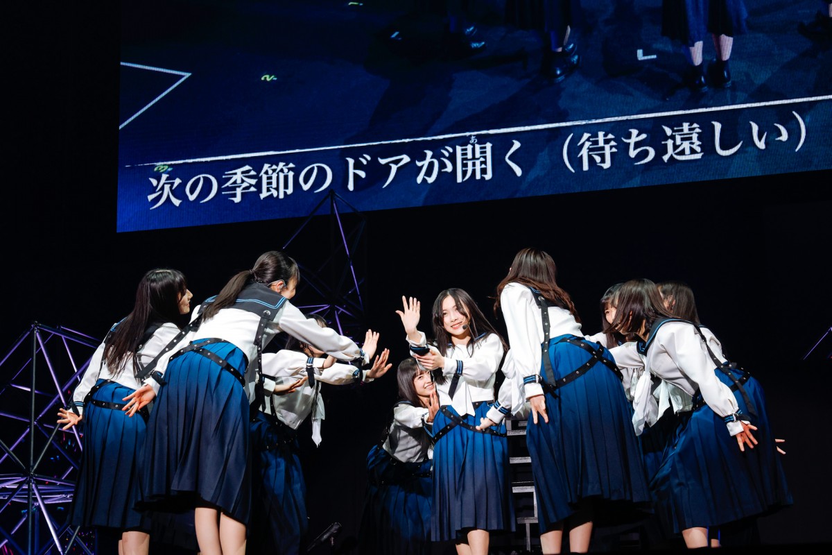 櫻坂46・三期生11名が「おもてなし会」開催　早くも圧巻パフォーマンス　スピーチでは涙するメンバーも
