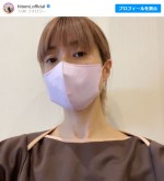 【写真】hitomi、すっぴんの“人間ドック”ショット