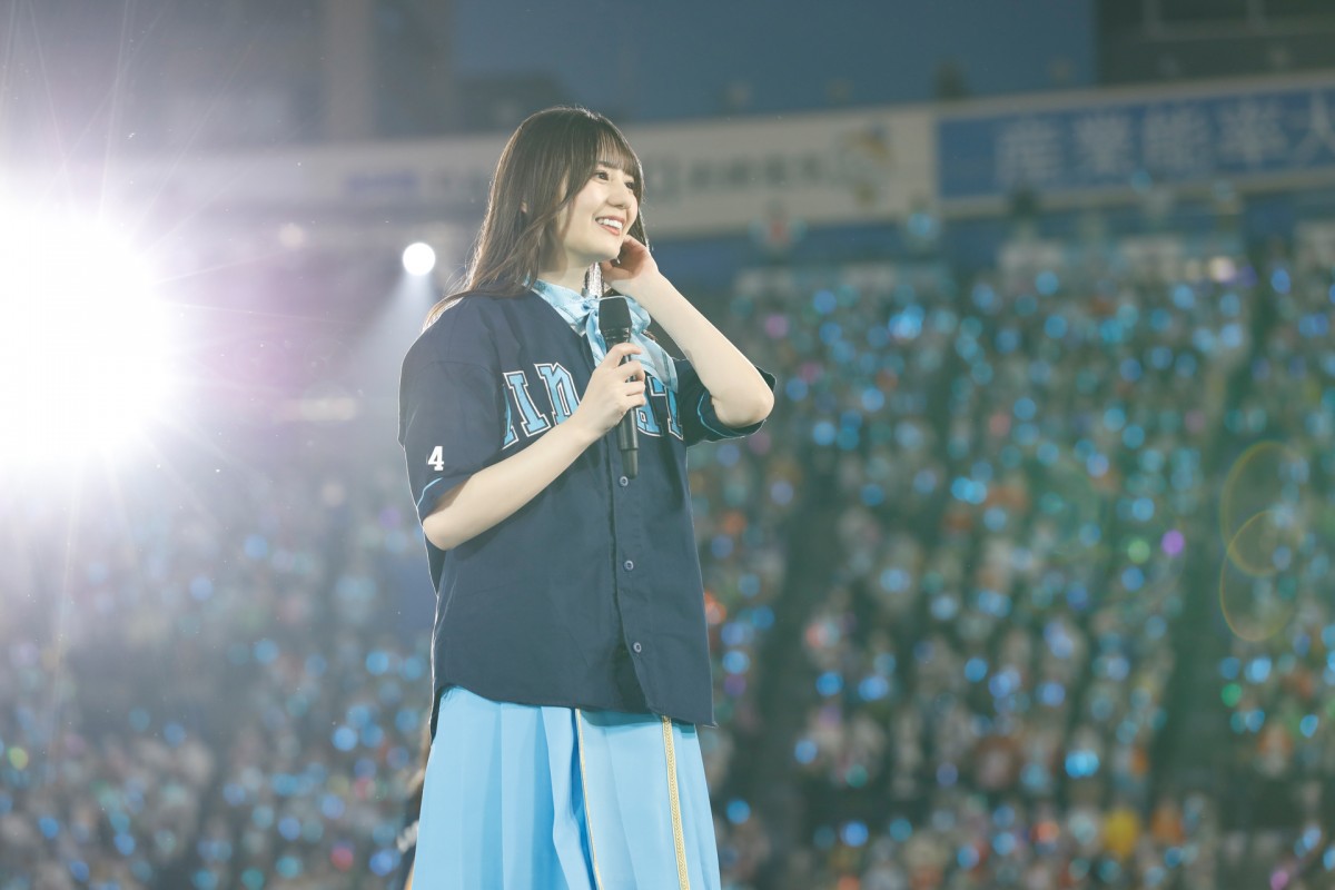 日向坂46、初スタジアムでデビュー4周年ライブ　休演の影山優佳＆山下葉留花サプライズ登場で32人全員そろう