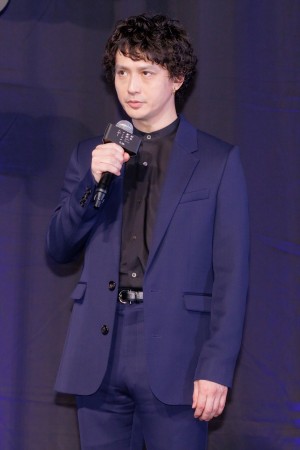 安藤政信、映画『岸辺露伴 ルーヴルへ行く』完成報告イベントに登場