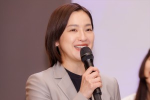 中村アン、ドラマ『ケイジとケンジ、時々ハンジ。』記者会見に登場