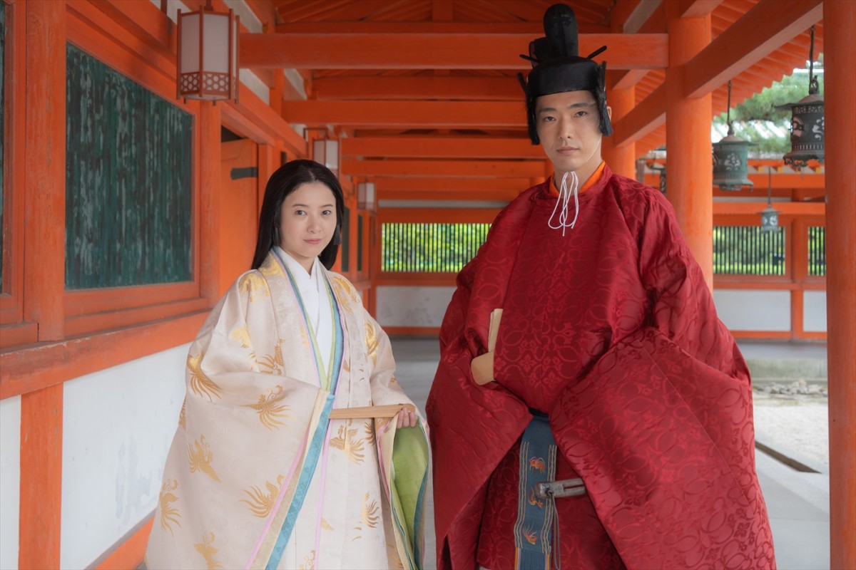 来年大河『光る君へ』がクランクイン　平安衣装に身を包んだ吉高由里子＆柄本佑お披露目