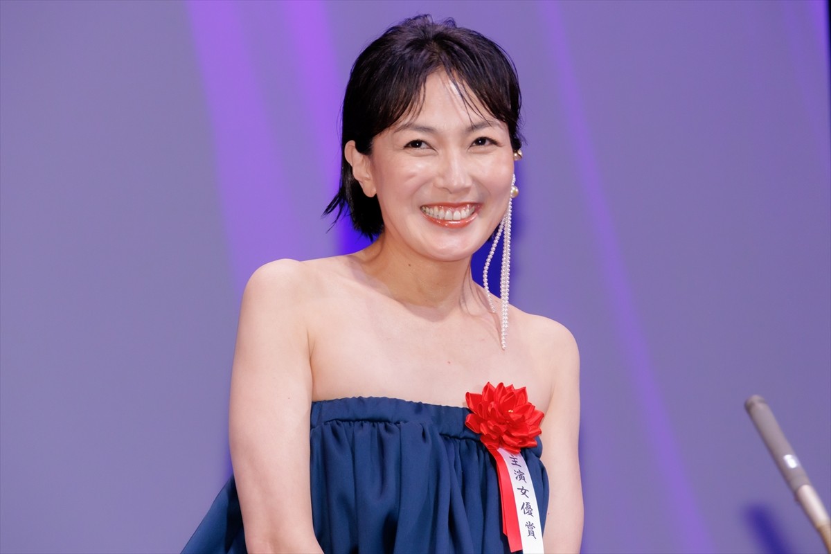 岡田准一、高倉健さんが中井貴一に渡した腕時計を継承　特別主演男優賞に「救われた思い」