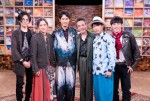6月8日放送『SONGS』に出演する男闘呼組とMC大泉洋、ゲストの寺岡呼人