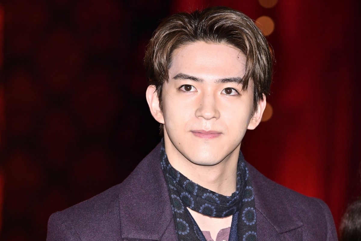 元宝塚トップスター望海風斗、ドレスまとう役に対し父の反応は「息子が急に娘になったみたい」