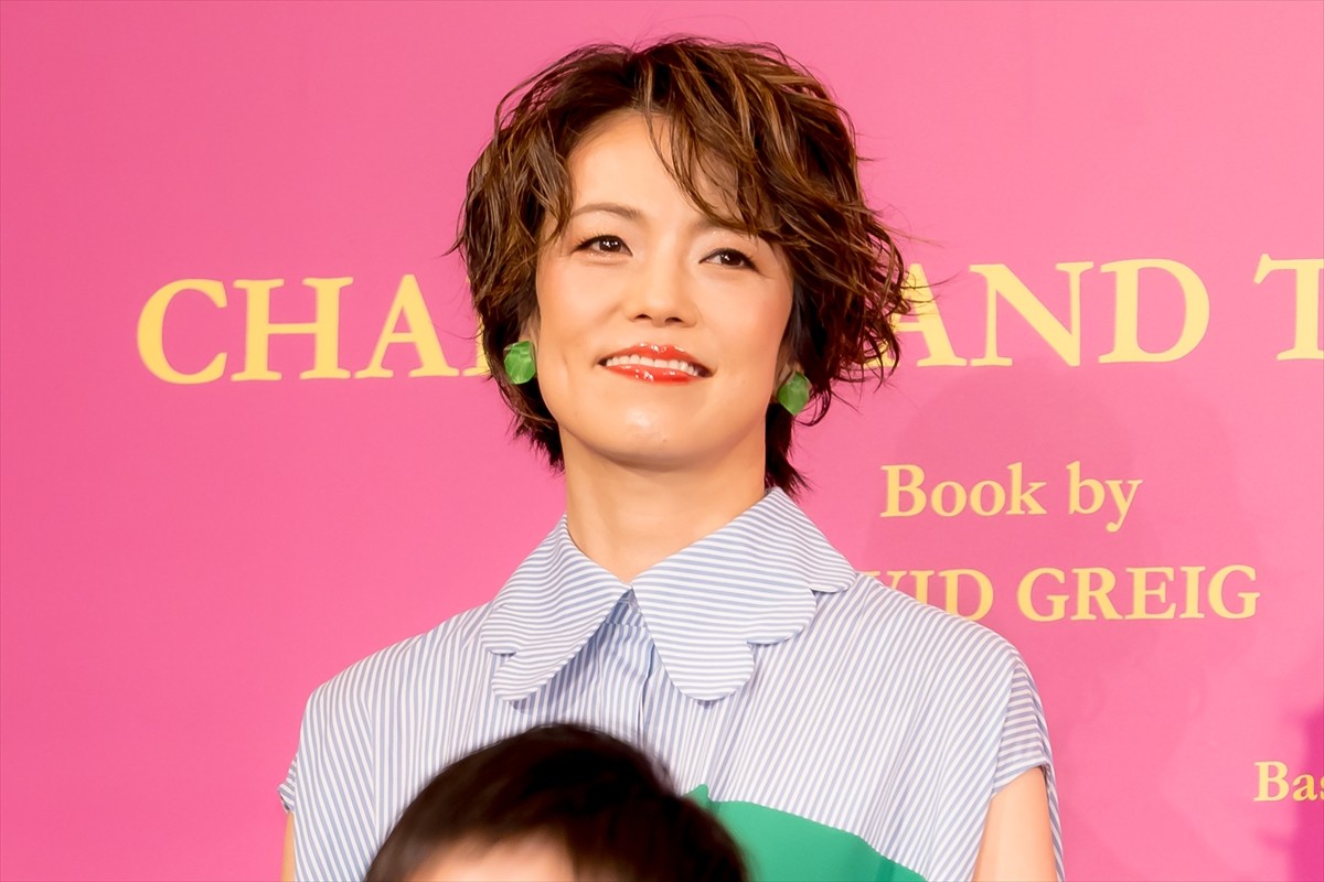 堂本光一、『チャーリーとチョコレート工場』共演の観月ありさの超絶スタイルに「隣に並びたくねぇっす！」