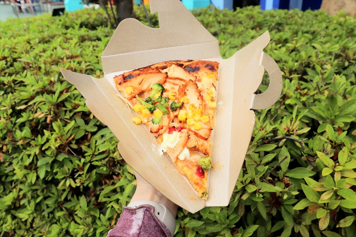 東京ディズニーランドの“40周年ピザ”　地味にすごい仕掛けがついてるの知ってる？
