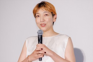 安藤サクラ、映画『怪物』初日舞台挨拶に登場