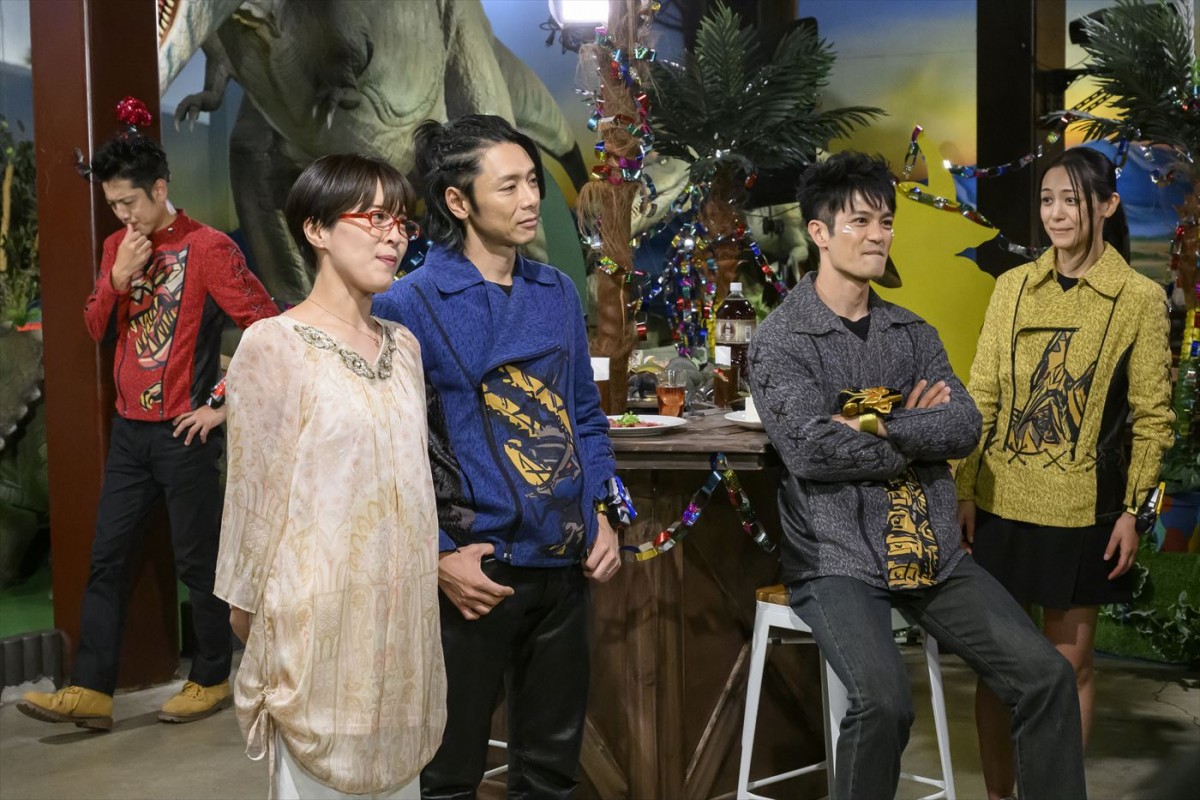 大友花恋、フィッシャーズが参戦！　Vシネクスト『爆竜戦隊アバレンジャー20th 許されざるアバレ』本予告解禁