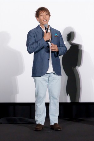 しみけん、映画『1秒先の彼』プレミア舞台挨拶に登場