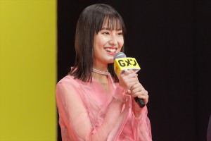 恒松祐里、映画『Gメン』完成披露舞台挨拶に登場
