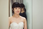【写真】“恋愛よりも結婚したい女子”チカ（藤間爽子）の場面写真
