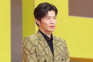 田中圭、映画『Gメン』完成披露舞台挨拶に登場