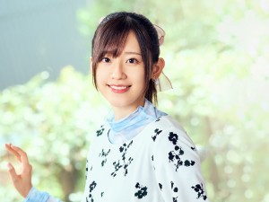 『るろうに剣心』高橋李依、撮り下ろしカット　頭のリボンは"薫ちゃん”をイメージ！