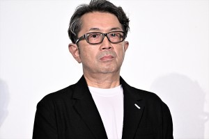 タカハタ秀太監督、映画『アナログ』完成披露イベントに登場