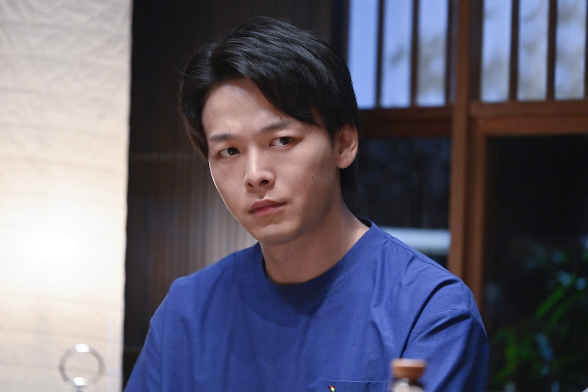 『ハヤブサ消防団』第5話　“太郎”中村倫也と“彩”川口春奈に気まずい時間が流れる