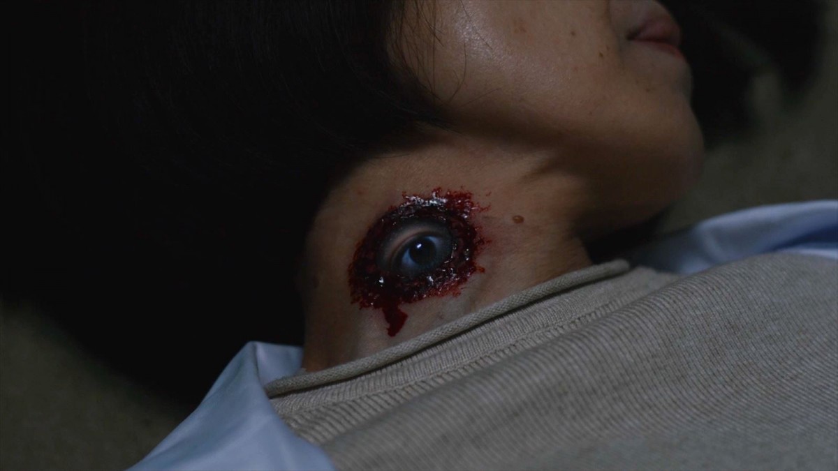伝説の＜洗脳＞サイコホラー『女囚霊』、戦慄の予告映像＆2種類の場面写真が公開