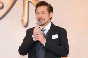 今井清隆、ブロードウェイミュージカル『キャメロット』製作発表記者会見に登場