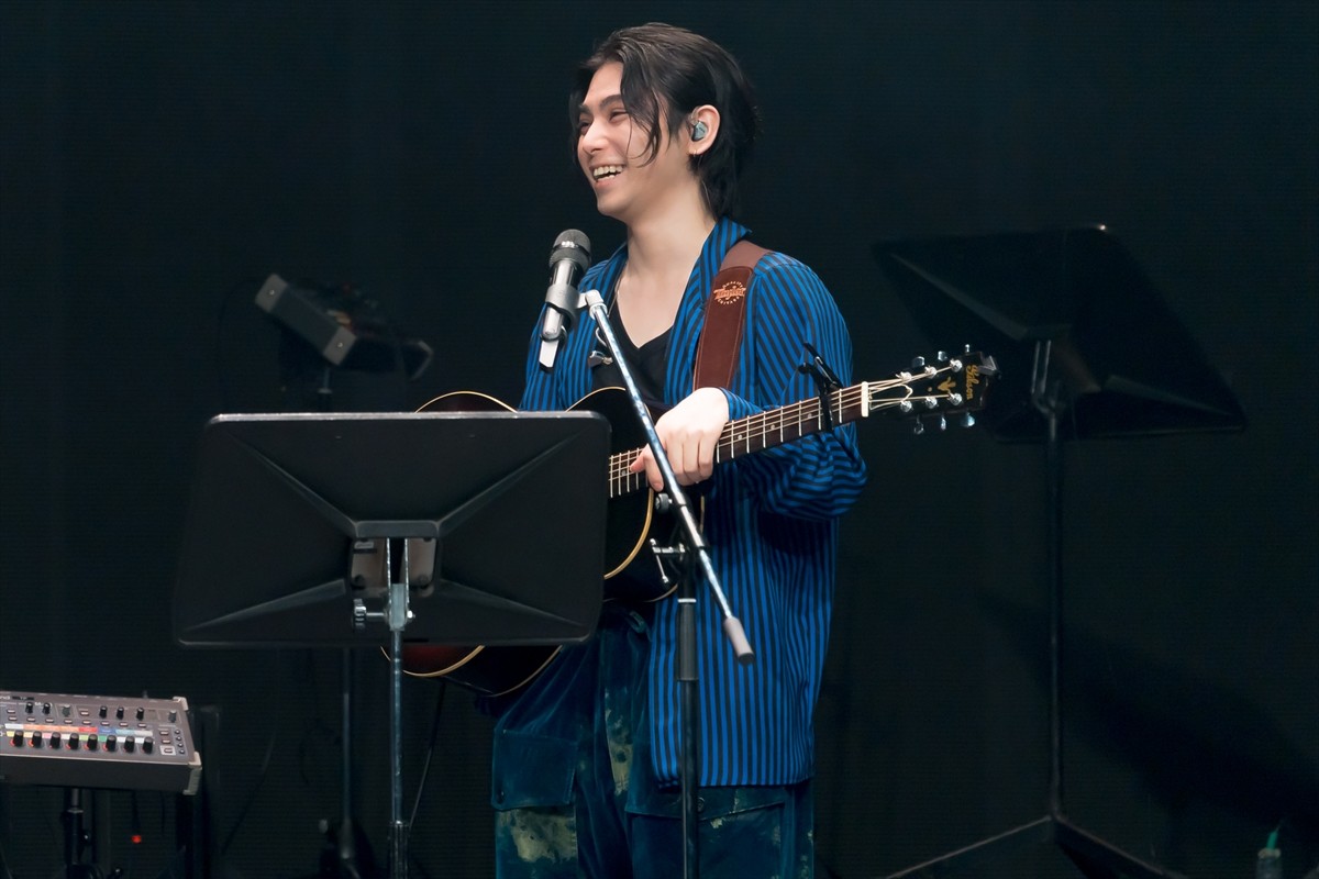 アイナ・ジ・エンド、『キリエのうた』劇中歌披露し涙「感慨深い」　松村北斗＆村上虹郎はギター演奏