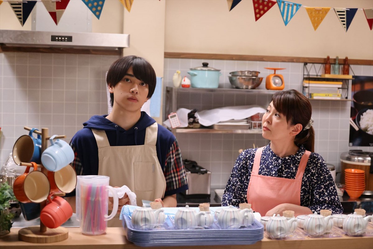 『仮面ライダーガッチャード』第2話「追跡、錬金、スケボーズ！」、スケボーのケミーが登場