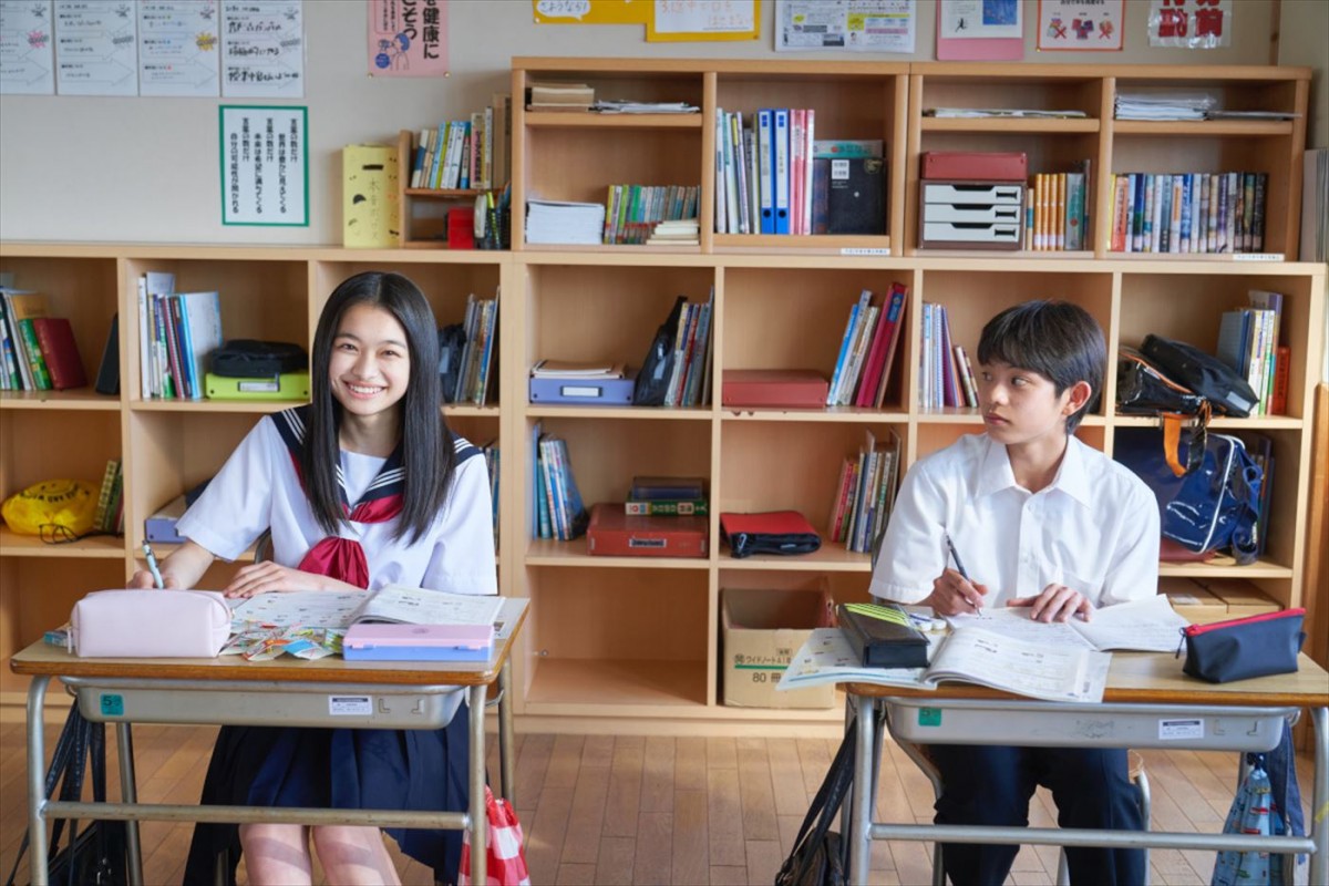 ドラマストリーム『からかい上手の高木さん』より(左から)月島琉衣、黒川想矢
