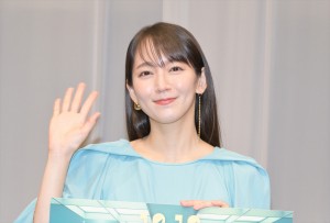 吉岡里帆、『時をかけるな、恋人たち』合同取材会に登場