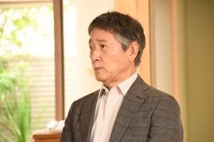 ドラマ『コタツがない家』制作発表会見に出席した小林薫