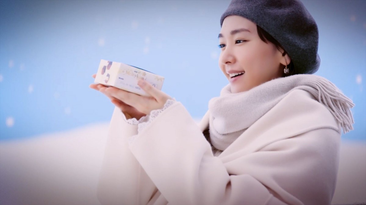 新垣結衣の「メルティーキッス」新CMが帰ってくる！　沖縄出身ならではの“雪エピソード”も