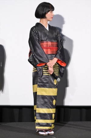 水川あさみ、映画『唄う六人の女』完成披露上映会 舞台挨拶に登場