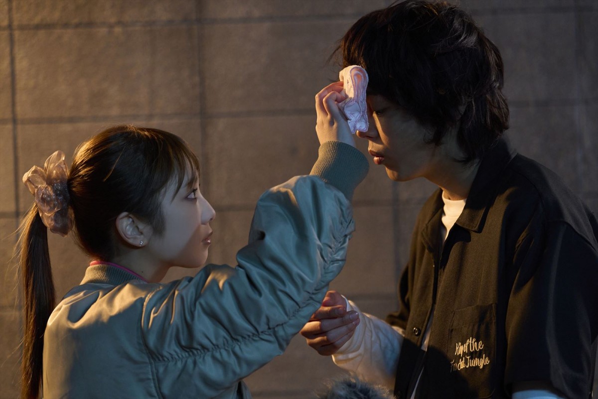 『OUT』倉悠貴×与田祐希が紡ぐ“爽やかな胸キュン？”シーンの場面写真が公開