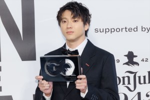 山田裕貴、「GQ MEN OF THE YEAR 2023」フォトコールに登場