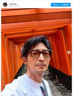 津田健次郎、写真集撮影で訪れた京都からオフショット　※「津田健次郎」インスタグラム