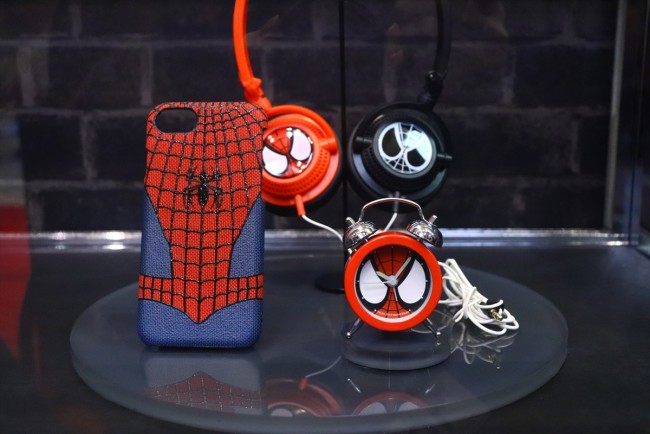 見納め‼️USJスパイダーマンヘッドフォン 写真）USJ「スパイダーマン」まもなく終了！ アトラクション横ショップ