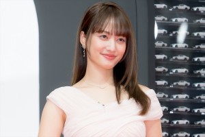 谷まりあ、「日産90周年アニバーサリーイベント」に登場