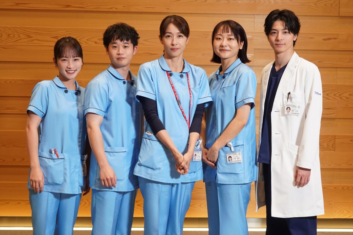 ドラマ『となりのナースエイド』より(左から)川栄李奈、矢本悠馬、水野美紀、吉住、高杉真宙