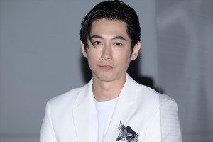 ディーン・フジオカ、ドラマ『星降る夜に』制作発表記者会見に登場