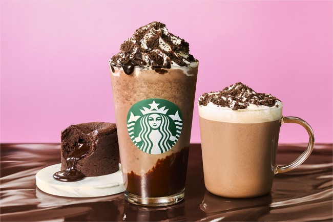 スタバに“バレンタイン”の新作! とろけ出すチョコが魅力の“フォンダンショコラ”をイメージ