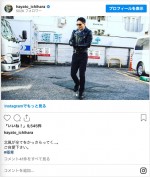 ライダースジャケットが決まりすぎている市原隼人　※「市原隼人」インスタグラム