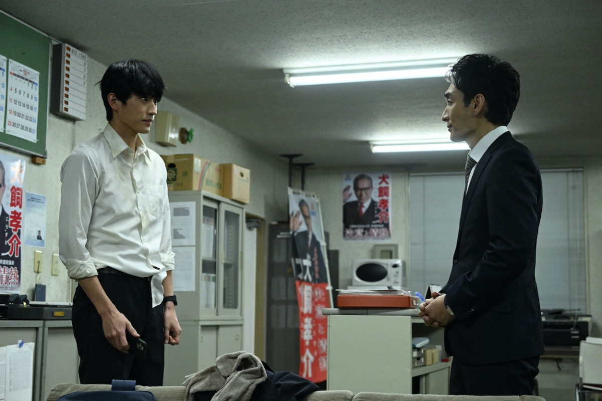 『罠の戦争』第2話　“亨”草なぎ剛、政策秘書“虻川”田口浩正の排除を画策