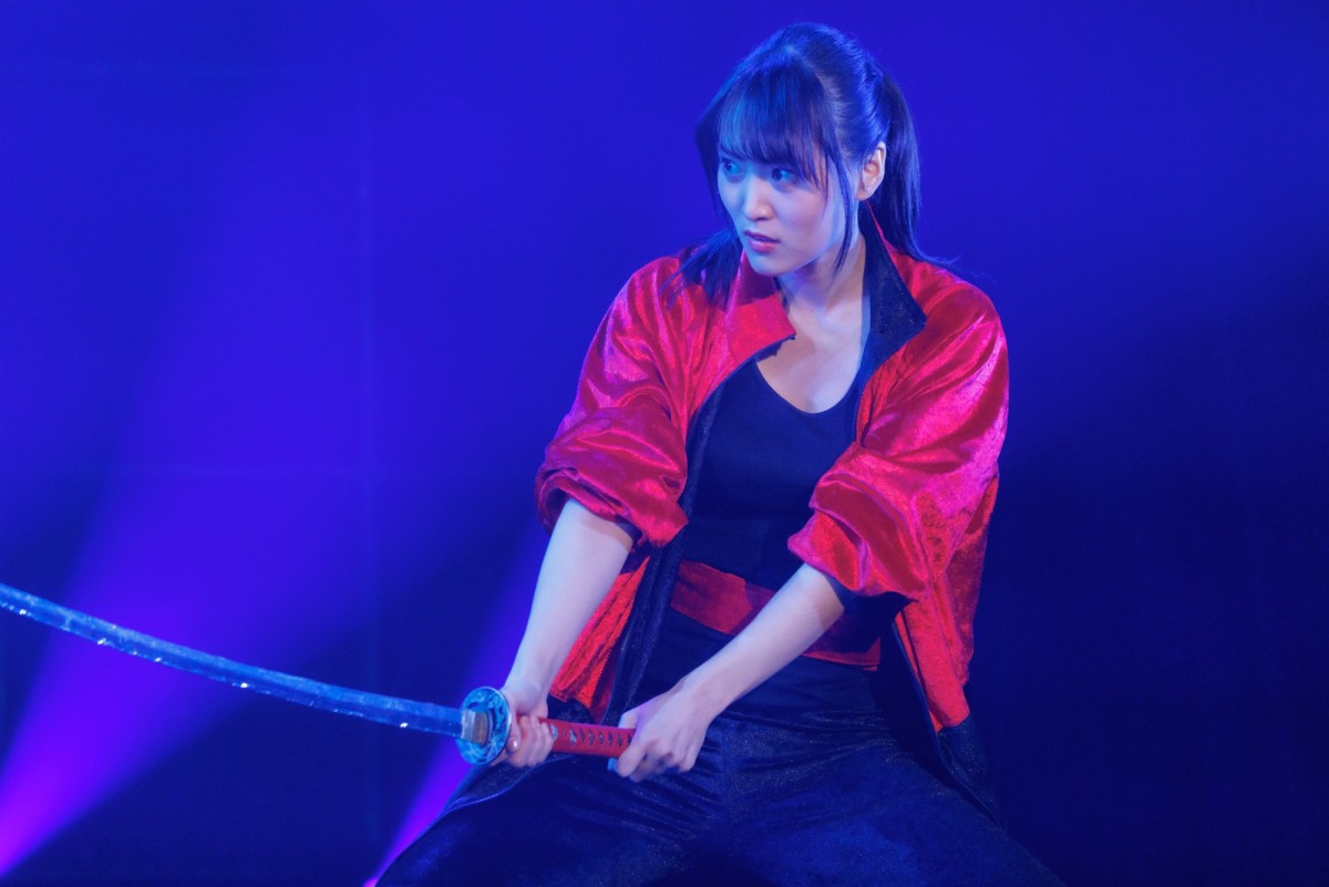 菅井友香、キスシーン＆殺陣アクション　櫻坂46卒業後初舞台『新・幕末純情伝』で“史上最高に美しい沖田総司”を熱演