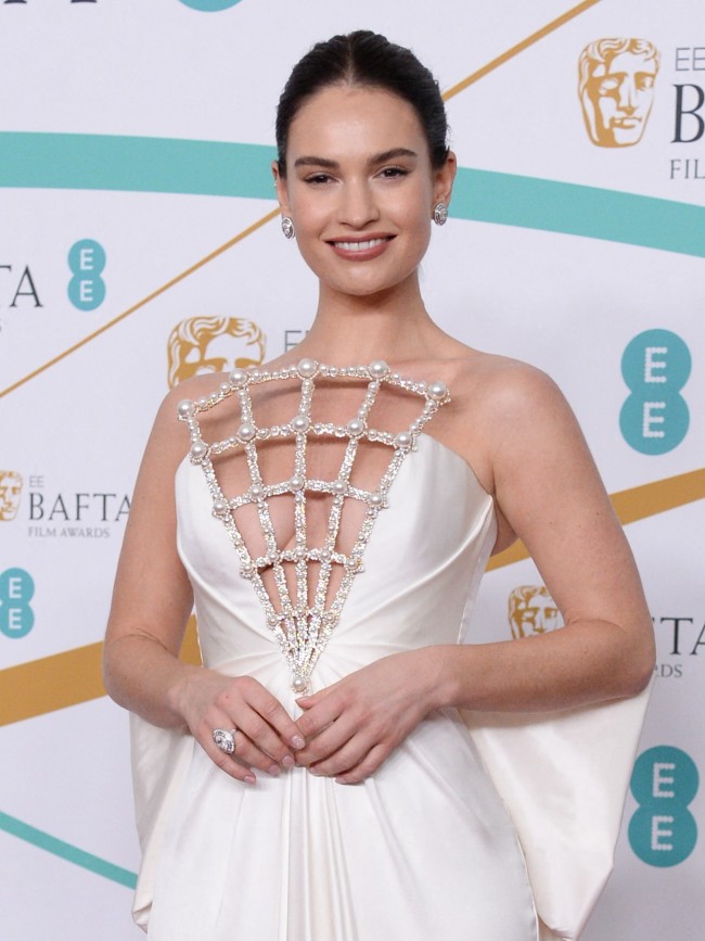 (写真)<フォト集>第76回英国アカデミー賞 レッドカーペットを彩った豪華ドレス姿をチェック セレブ&ゴシップ 特集 |クランクイン!