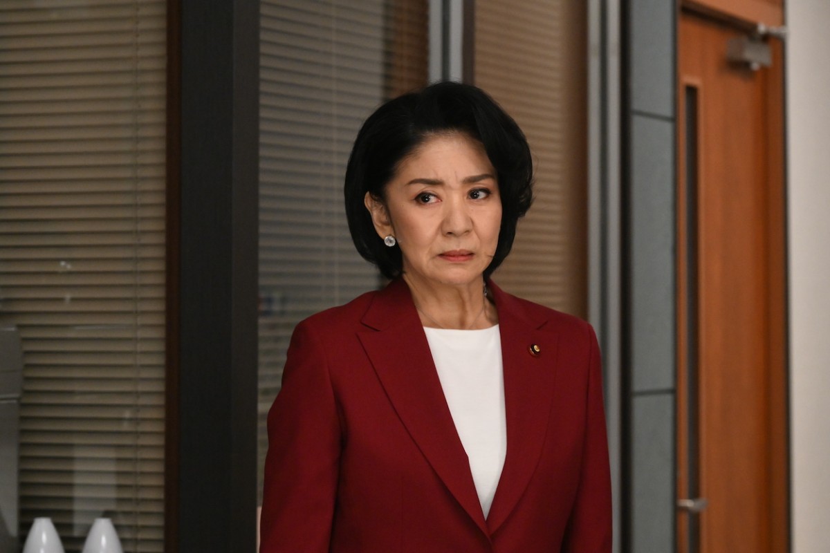 『罠の戦争』“鴨井大臣”片平なぎさ、“鷲津”草なぎ剛に謝罪もネット疑問視「何か隠してる？」（ネタバレあり）