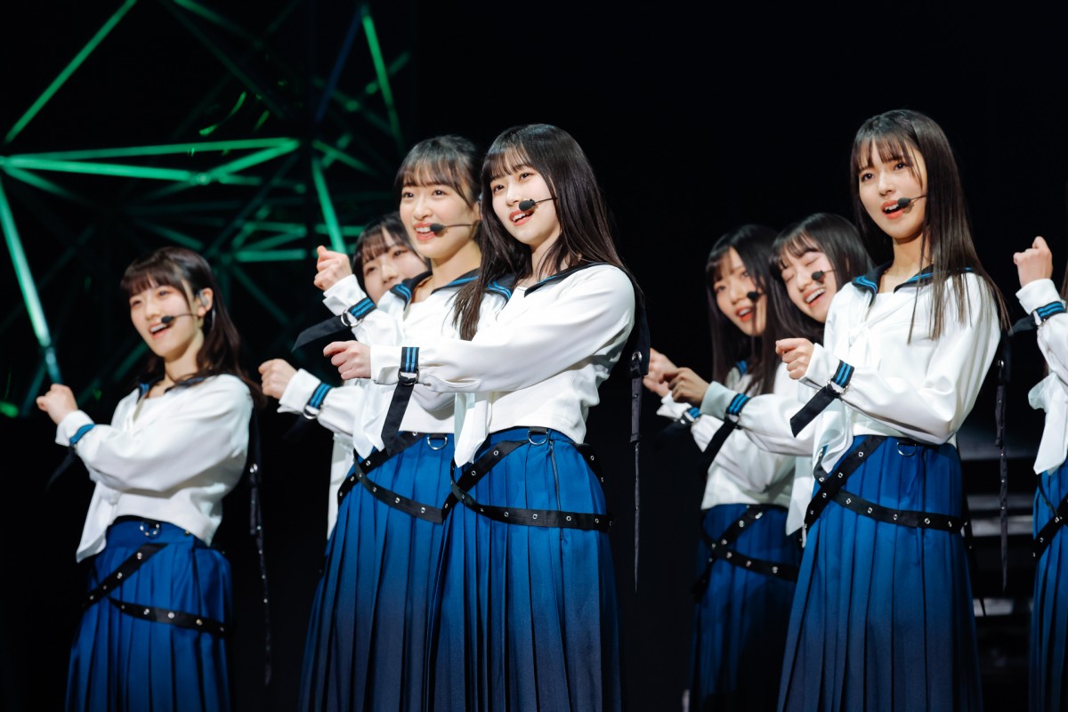 櫻坂46・三期生11名が「おもてなし会」開催　早くも圧巻パフォーマンス　スピーチでは涙するメンバーも