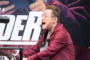 スピードワゴン・井戸田潤、『カートライダー ドリフト』正式サービス開始記念 発表会に登場