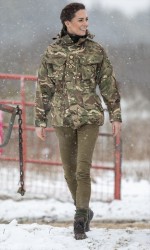 名誉大佐のキャサリン妃、アイルランド近衛連隊アイリッシュ・ガーズの訓練に参加