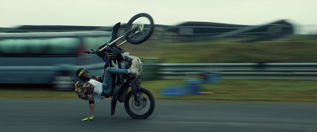ジェンダーニュートラルの時代に突如現れた新星！　ローラ・キヴォロン監督デビュー作『Rodeo ロデオ』特報＆ポスター解禁