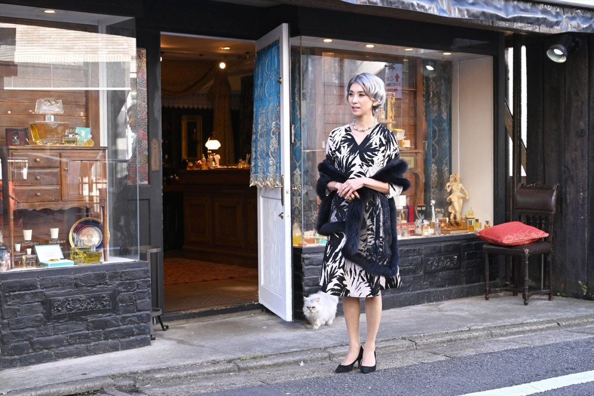 黒木瞳×桜井日奈子『魔女の香水』、心に残る「魔女さん」の言葉に注目の特報映像解禁